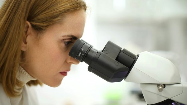 Guide complet pour choisir votre microscope parfait